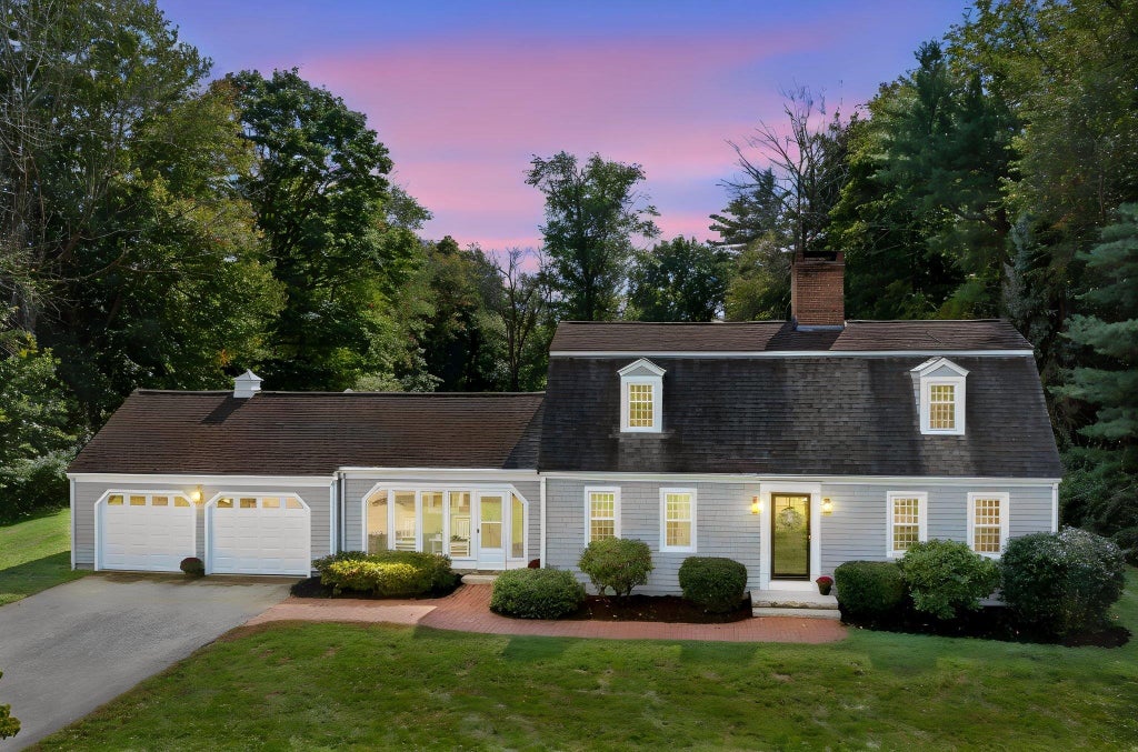 Photo of 68 Stumpfield Road, Kensington, NH 03833 (MLS # 5112931)