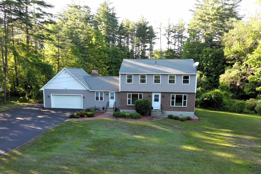 Photo of 59 Page Road, Litchfield, NH 03052 (MLS # 5092946)