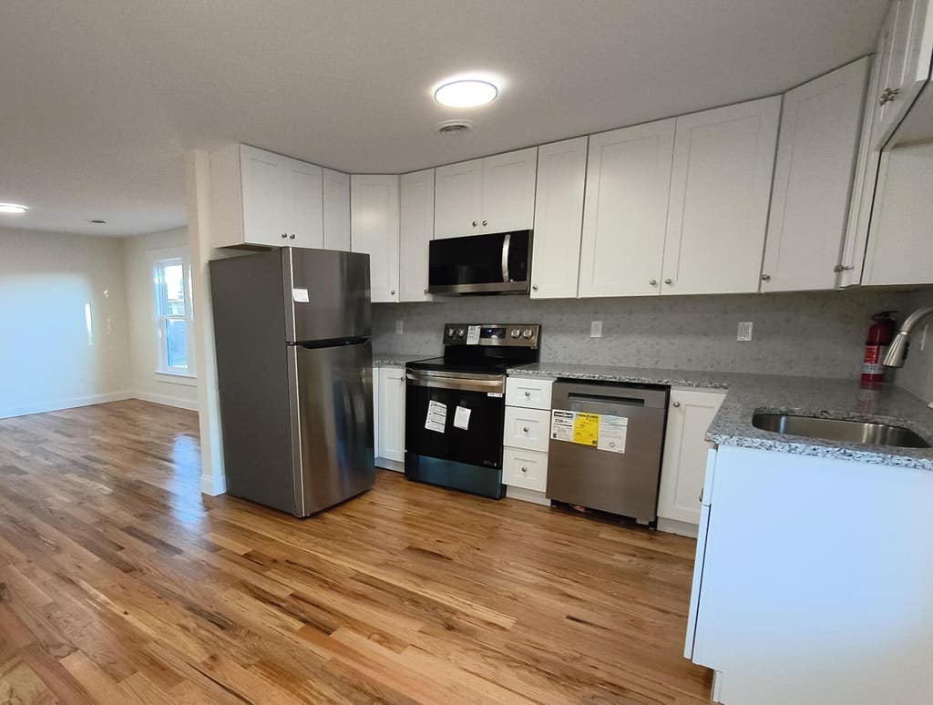 Photo of 390 Union Avenue #Unit 2, Laconia, NH 03246 (MLS # 5089403)