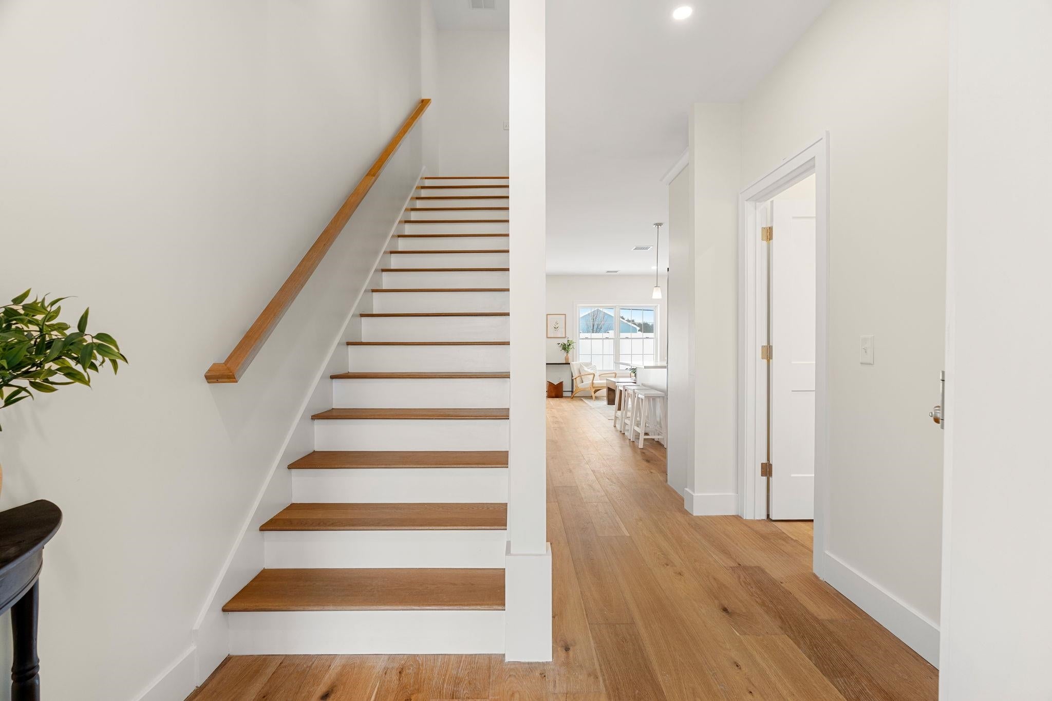 11 Suffolk Drive 7