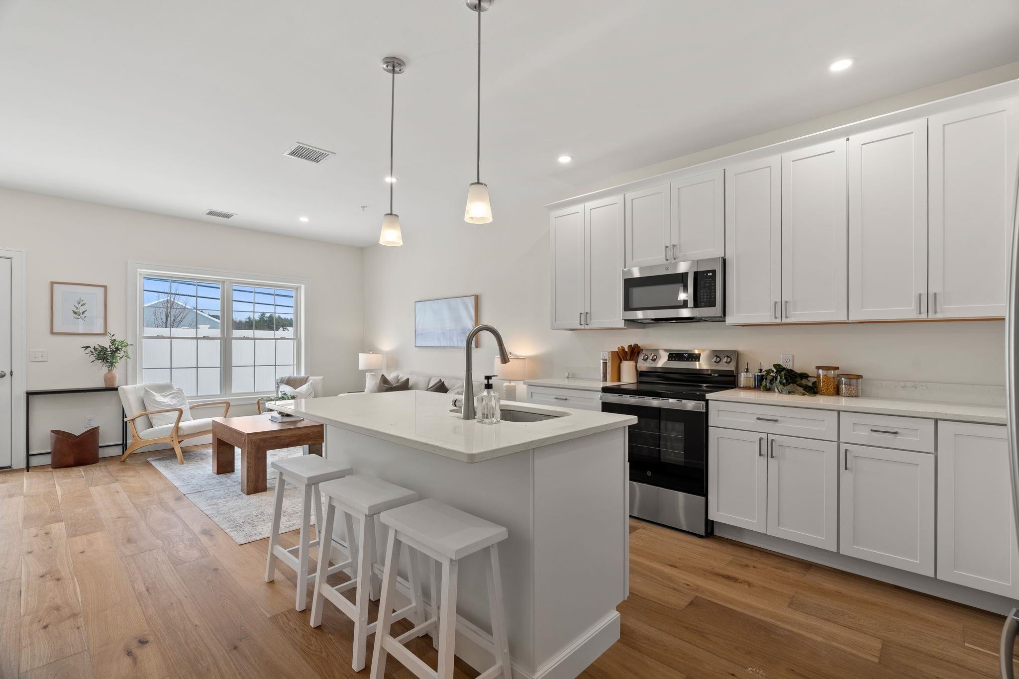 11 Suffolk Drive 7