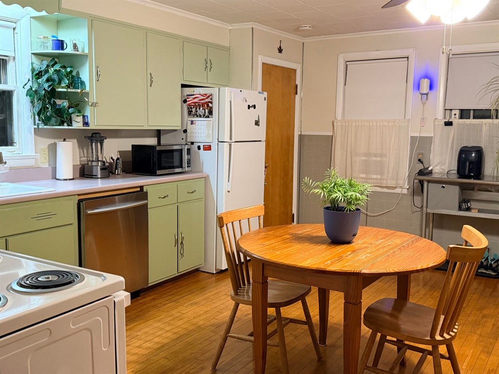 Photo of 77 Colorado Street, Keene, NH 03431 (MLS # 5101199)