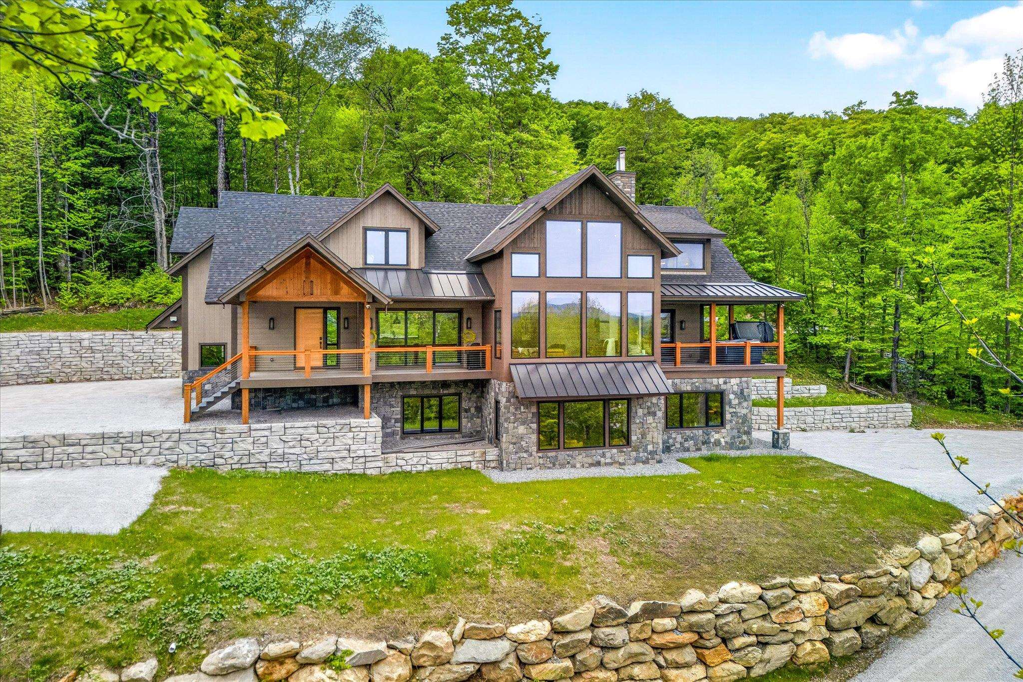 112 Snowbridge Road L3