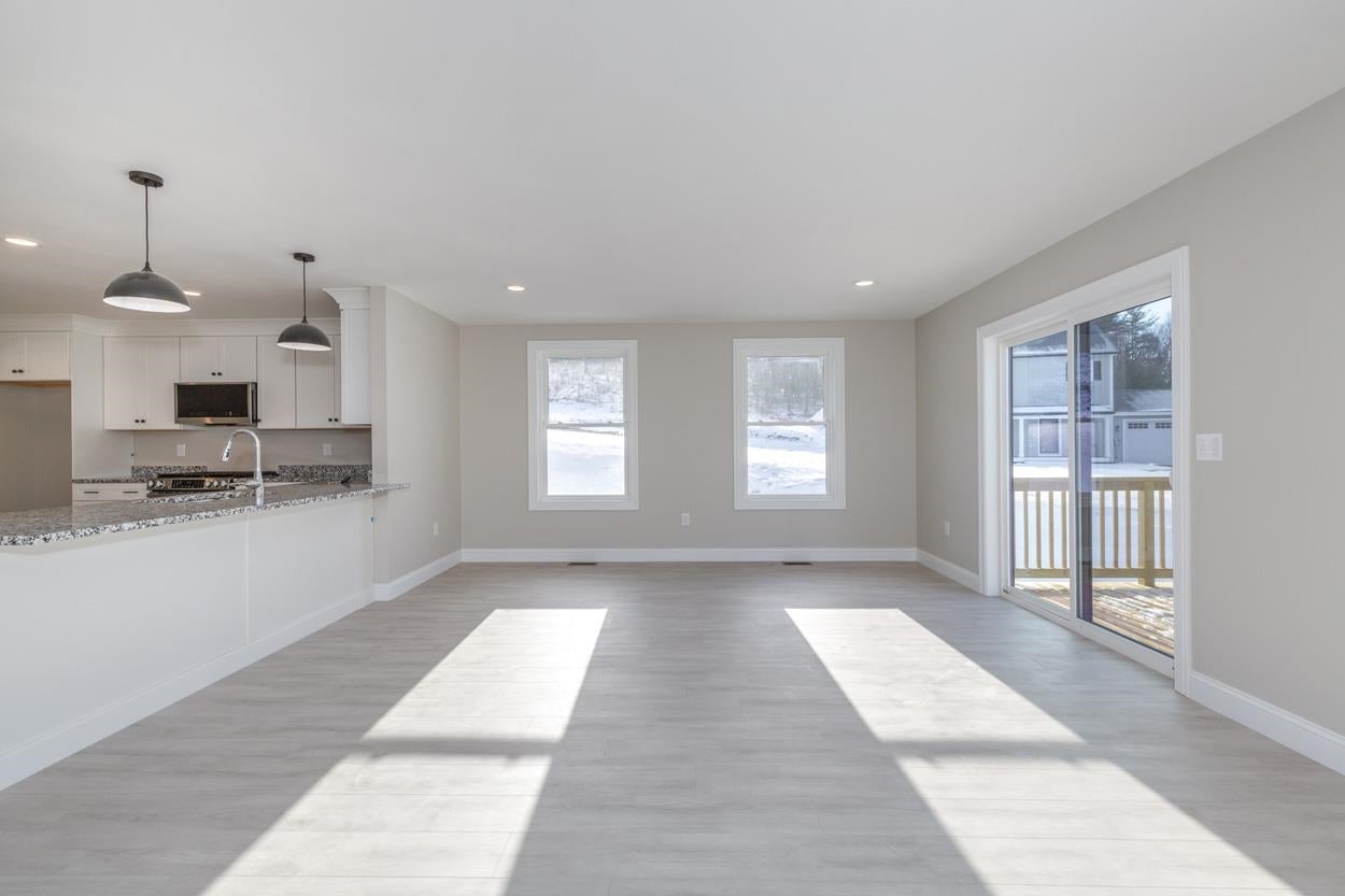 18 A Windsor Lane 70