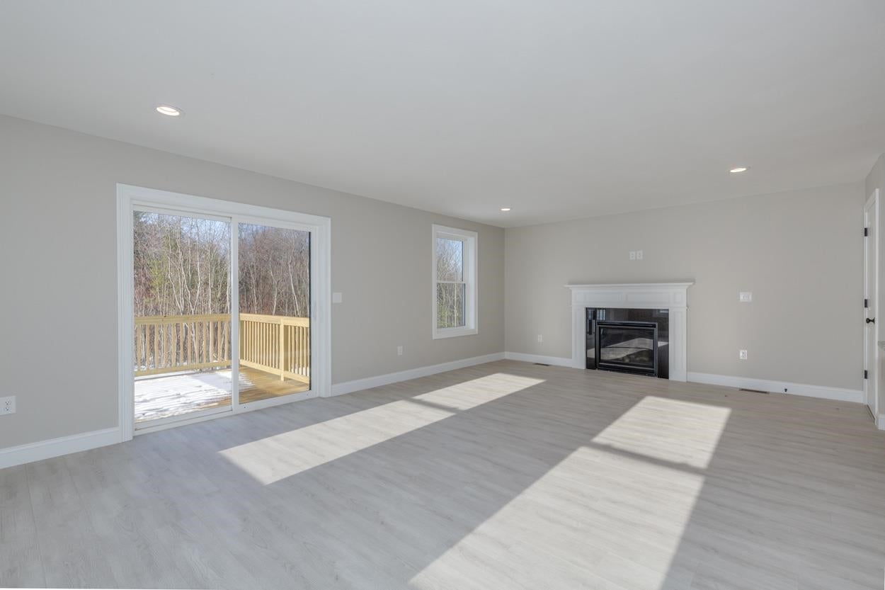 18 A Windsor Lane 70