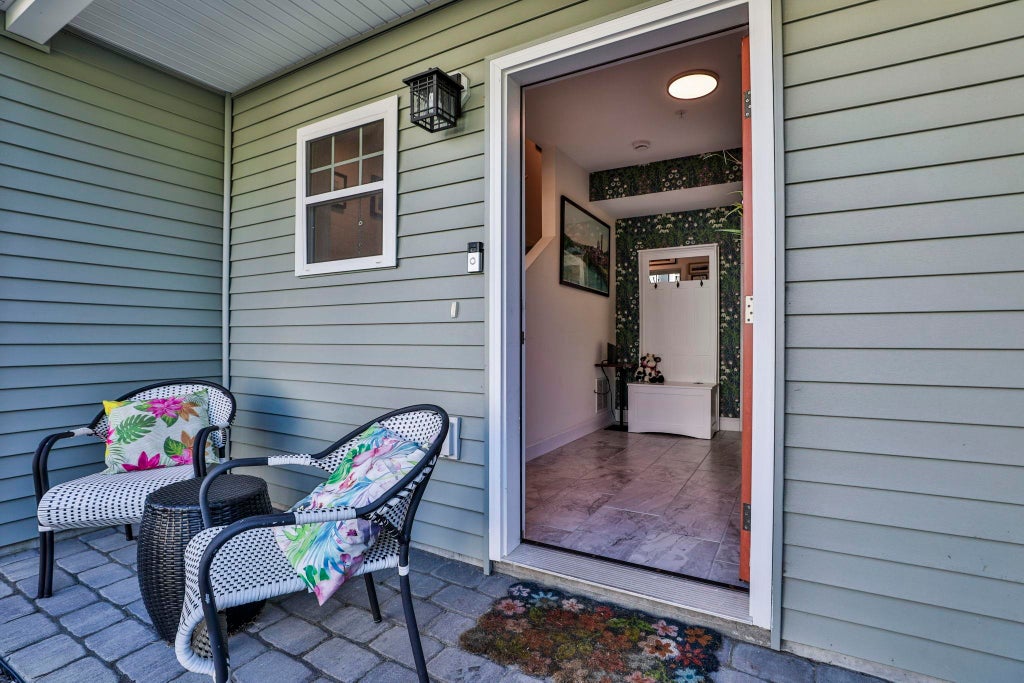 Photo of 4 Bovee Way #B, Epping, NH 03042 (MLS # 5109016)