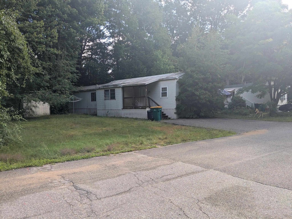 Photo of 17 Tee Dee Drive, Belmont, NH 03220 (MLS # 5106986)