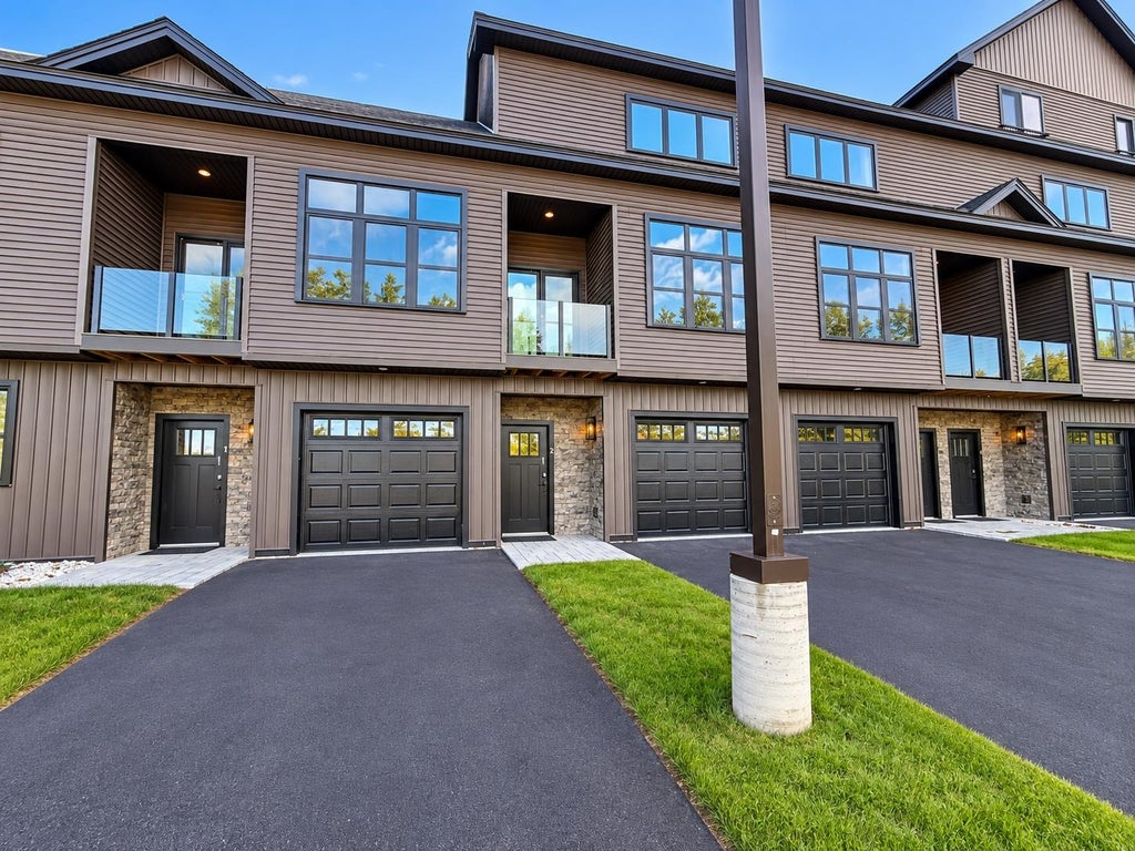 Photo of 12 Cobblestone Court #Unit 2, Laconia, NH 03246 (MLS # 5109738)