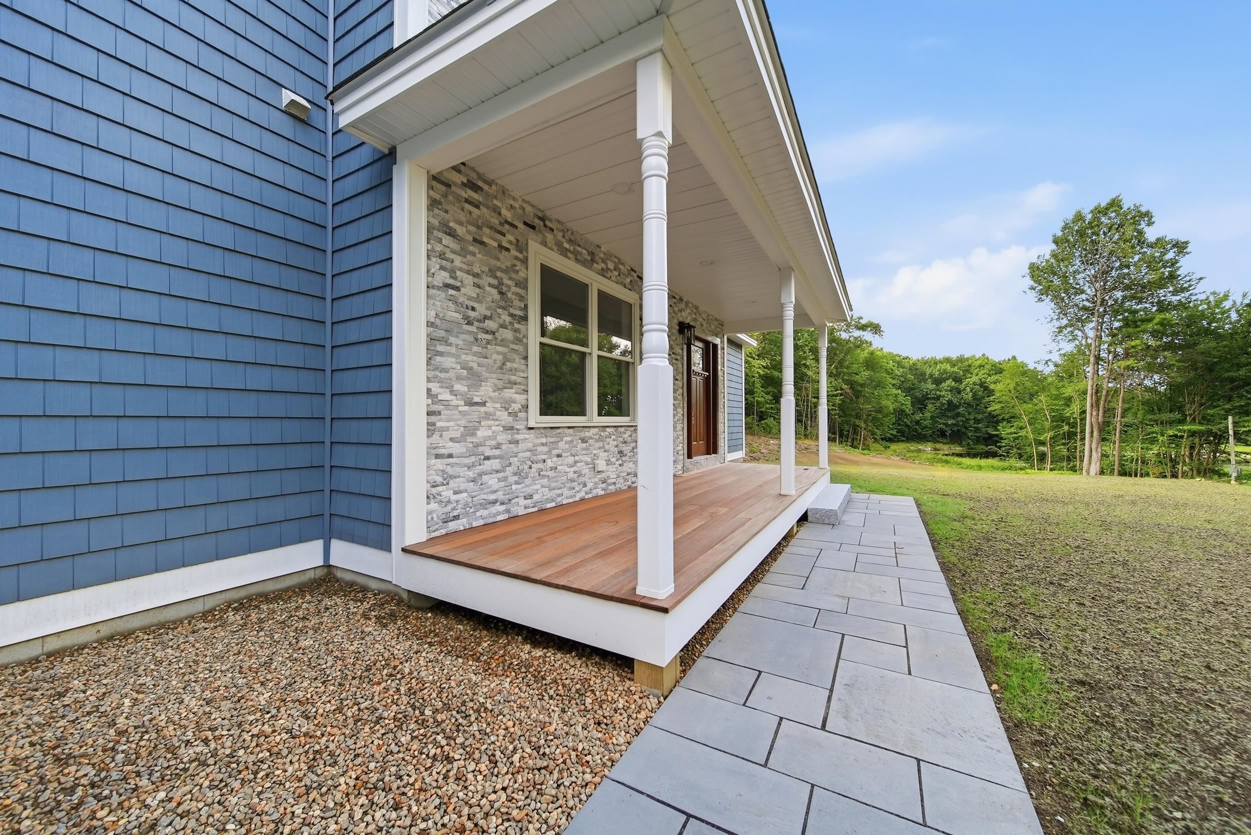 6 Eastview Drive