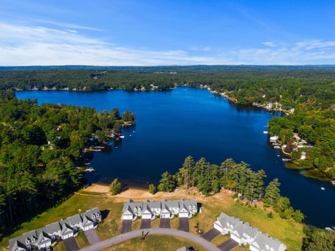 Photo of 39 Kibrel Court #39, Sandown, NH 03873 (MLS # 5110236)