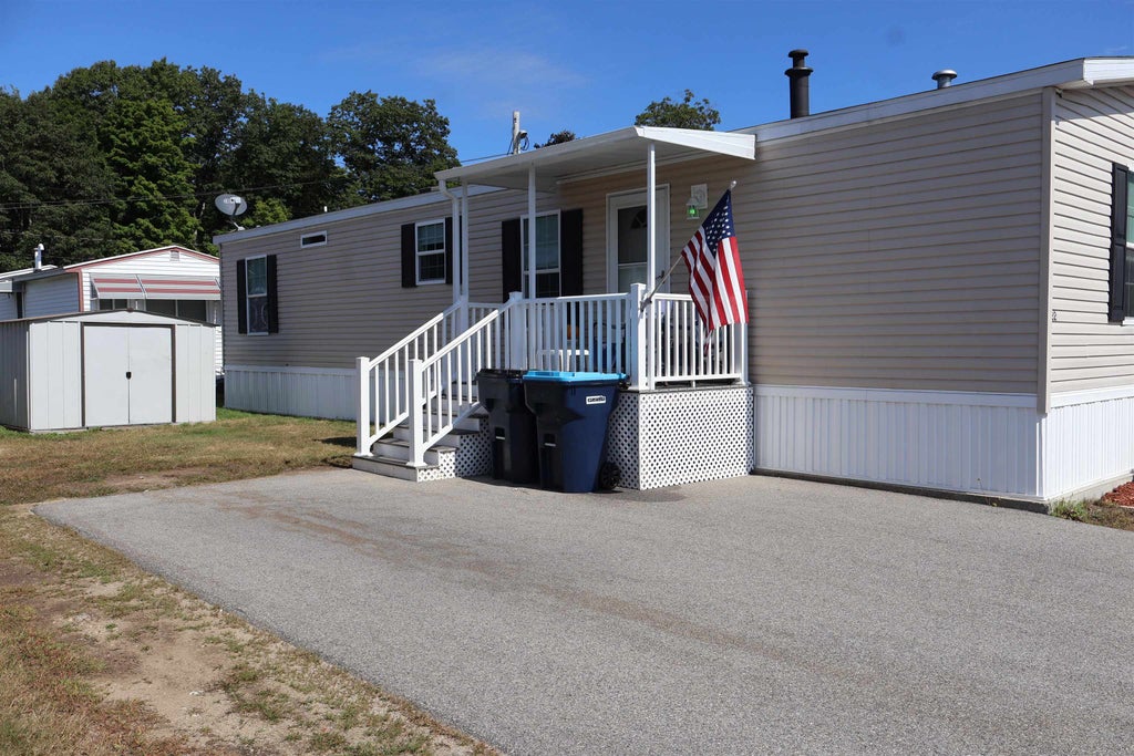 Photo of 22 Bell Drive, Salem, NH 03079 (MLS # 5110488)