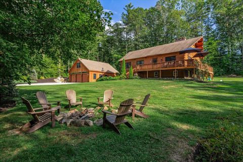Photo of 19 Elm Hill Road, Peterborough, NH 03458 (MLS # 5091428)