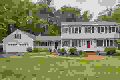 8 Christmas Tree Circle, Bedford, NH 03110 - #: 5103482