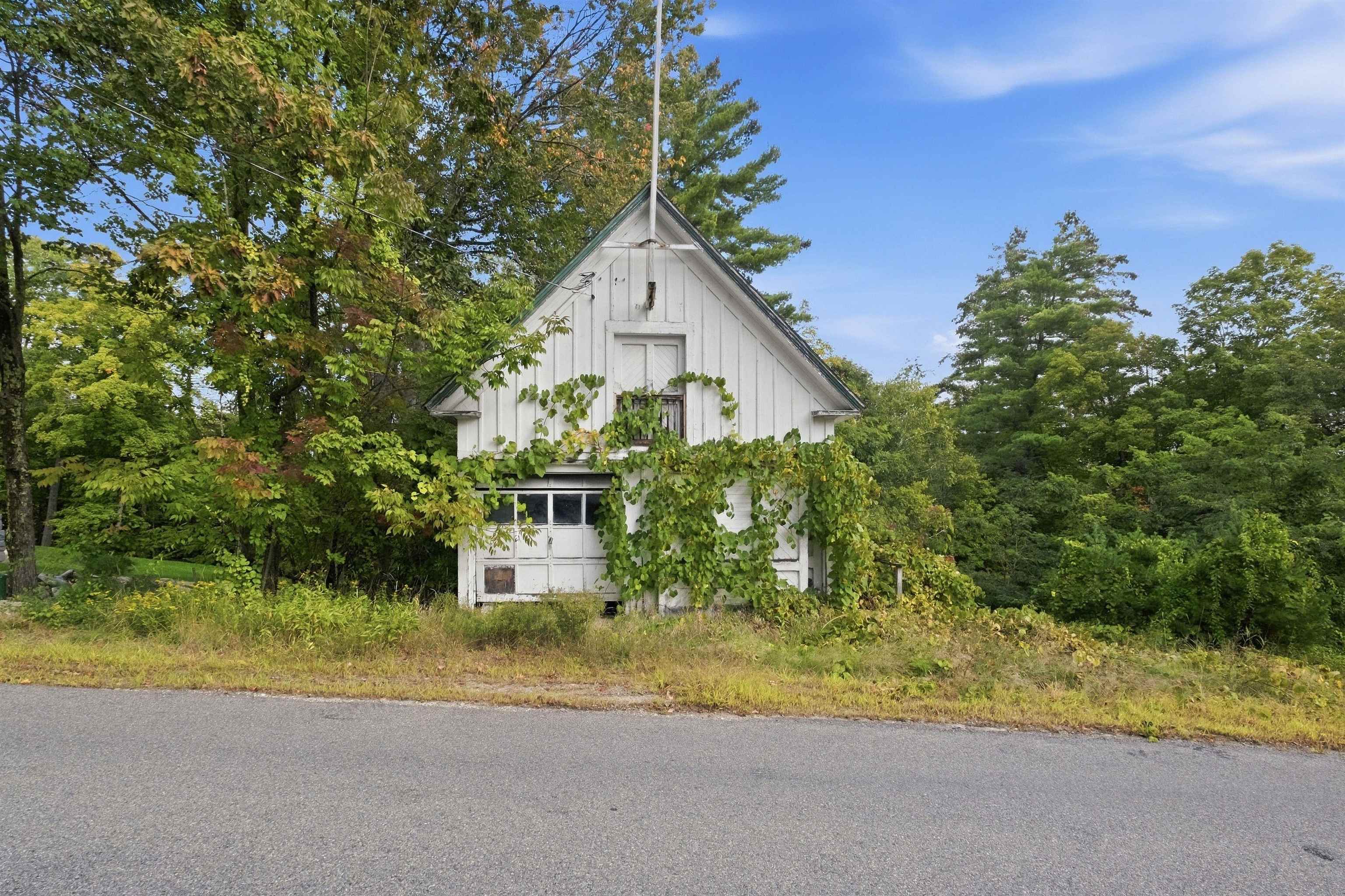 40 Eaton Avenue