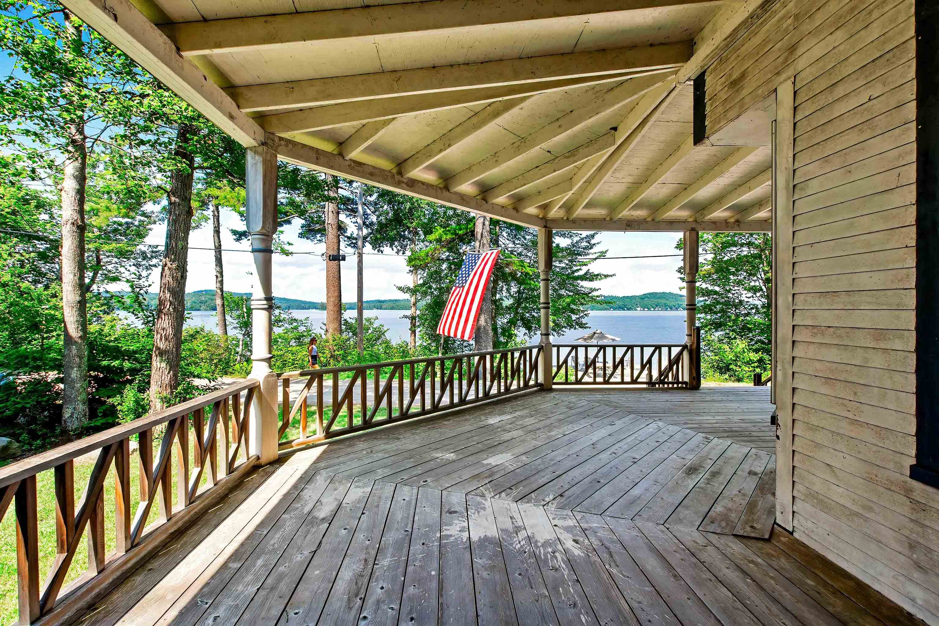 5 Lakeside Road