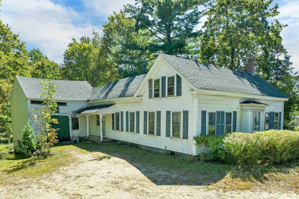Photo of 125127 Center Street, Wolfeboro, NH 03894 (MLS # 5109567)