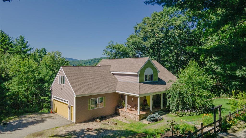 Photo of 73 Forest Road, Hancock, NH 03449 (MLS # 5103911)