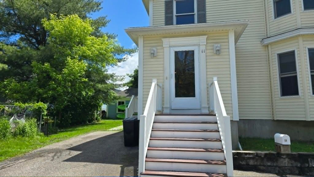 Photo of 11 Horne Street, Dover, NH 03820 (MLS # 5078811)