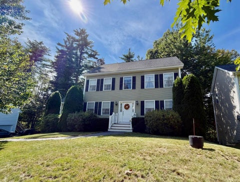 Photo of 11 Hawthorne Circle, Somersworth, NH 03878 (MLS # 5110331)