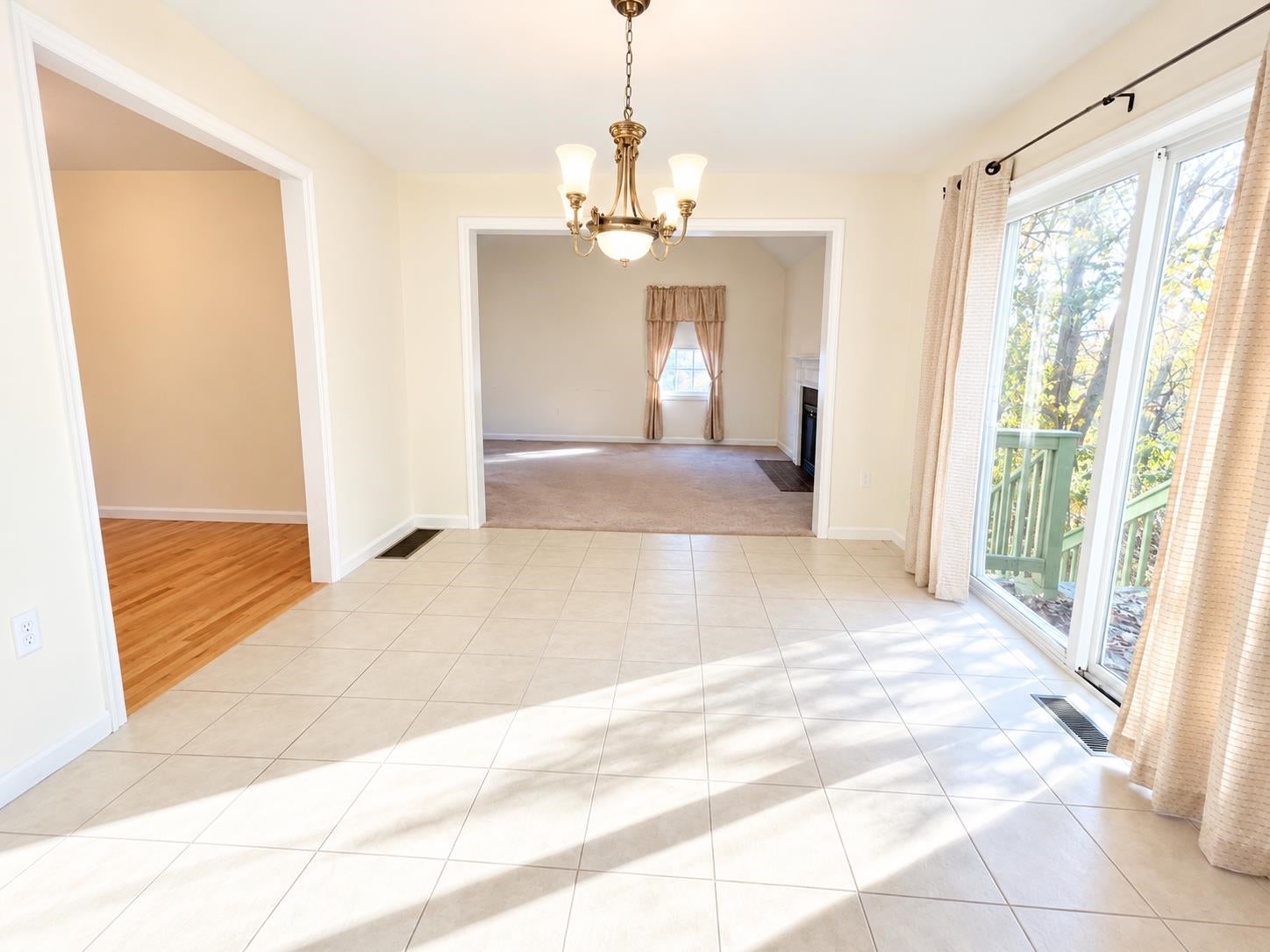 11 Hawthorne Circle