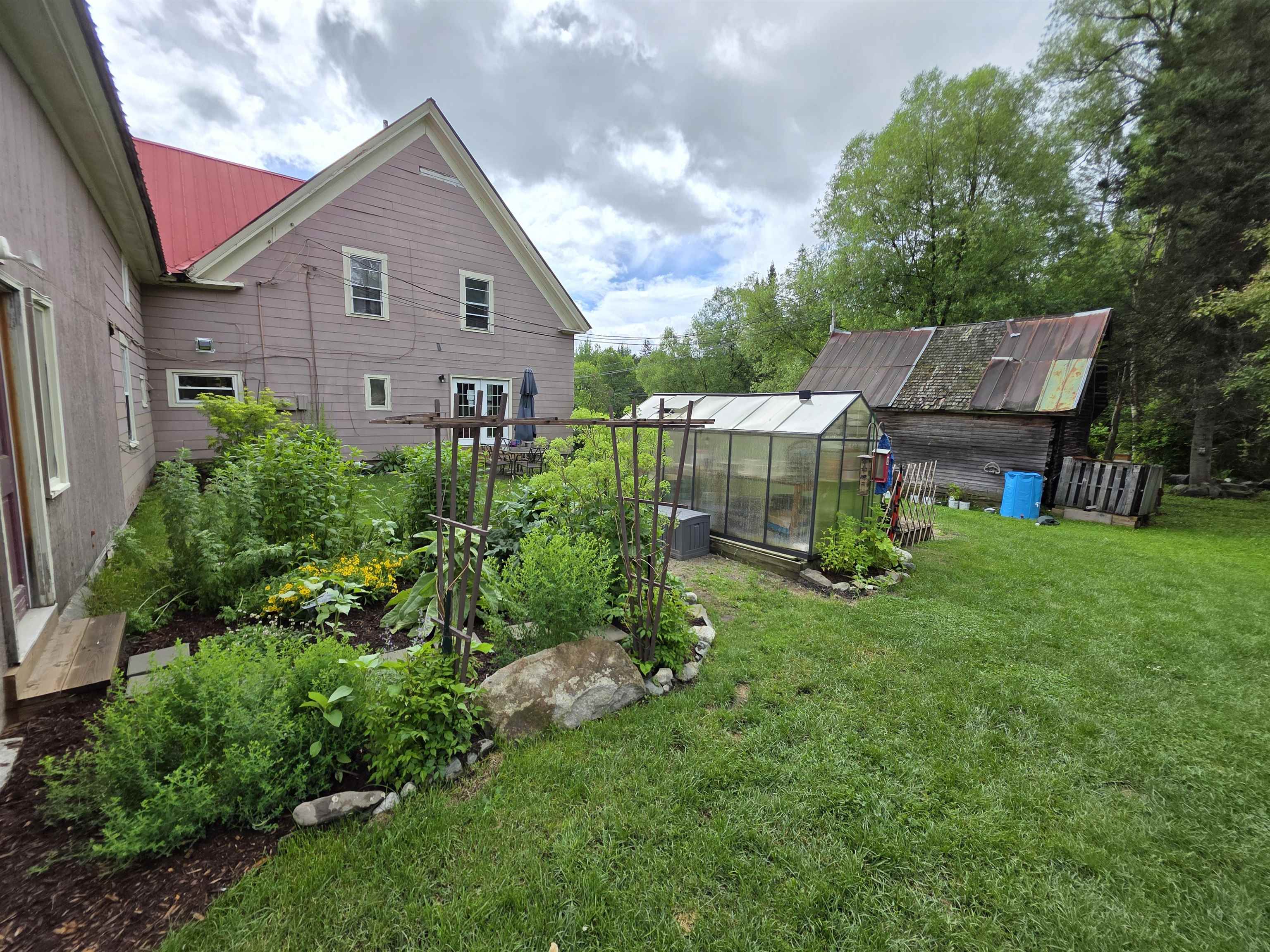1417 Main Street - Photo 3