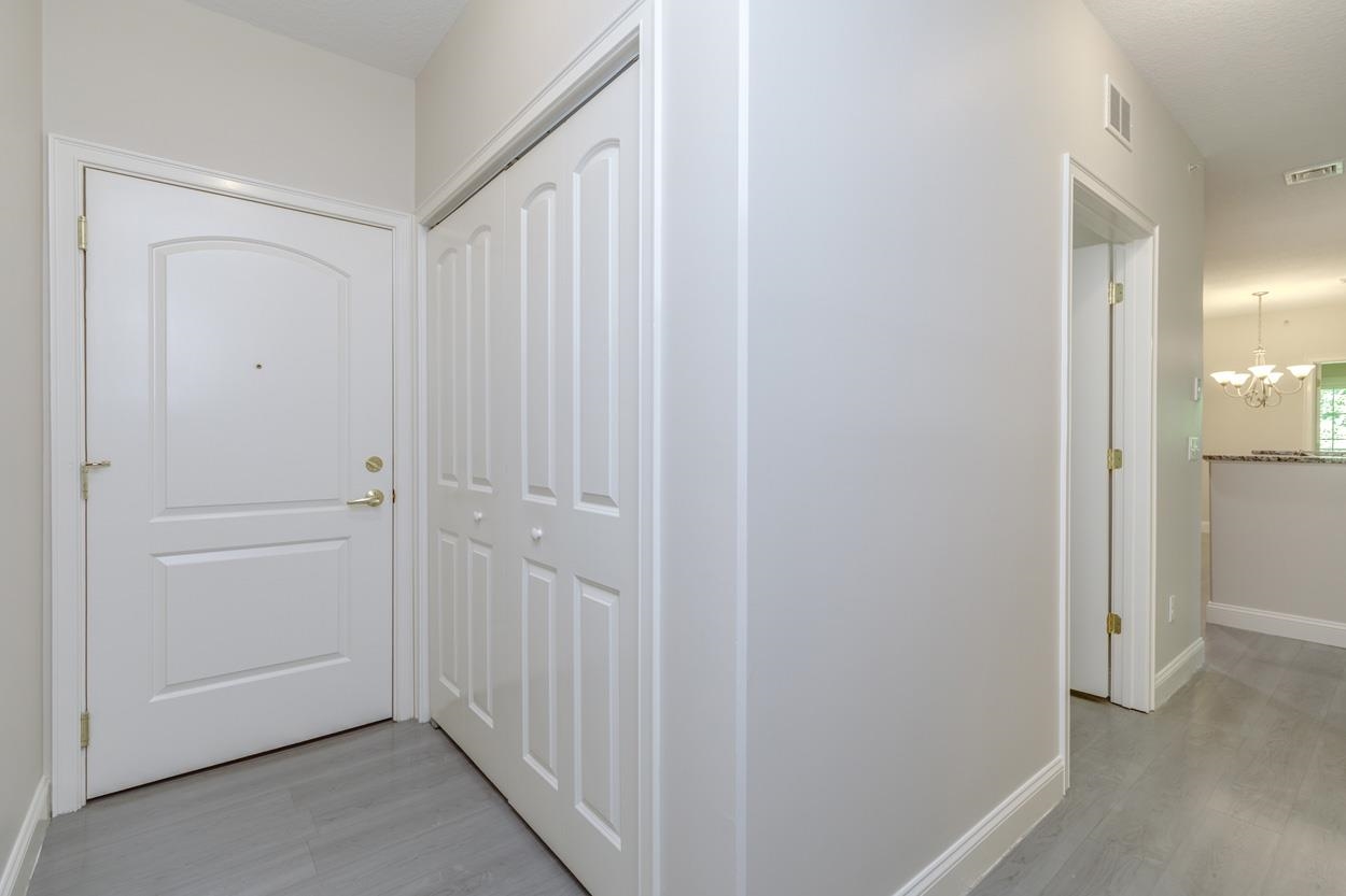 80-7 Carriage Way