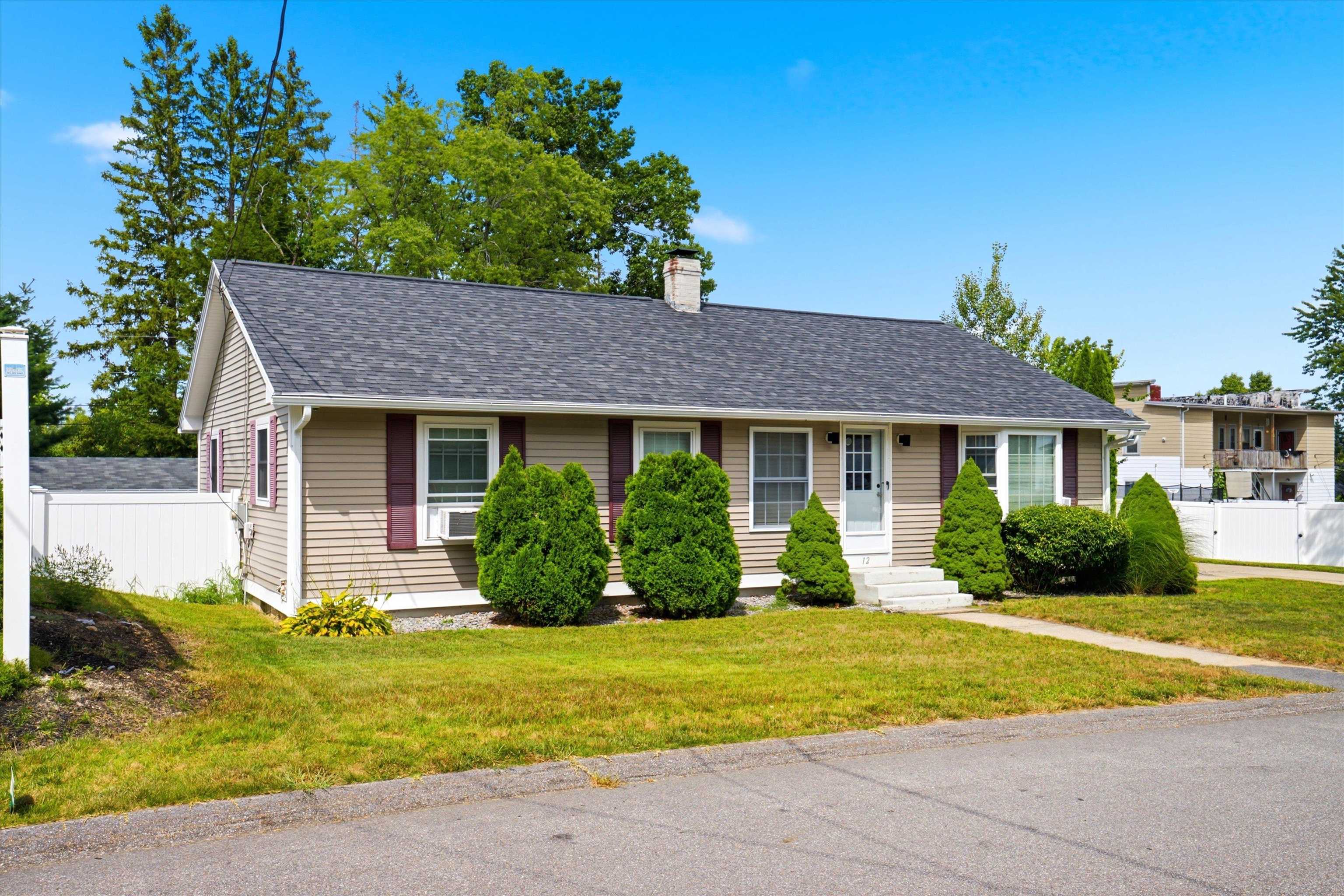 12 Pine Hill Avenue