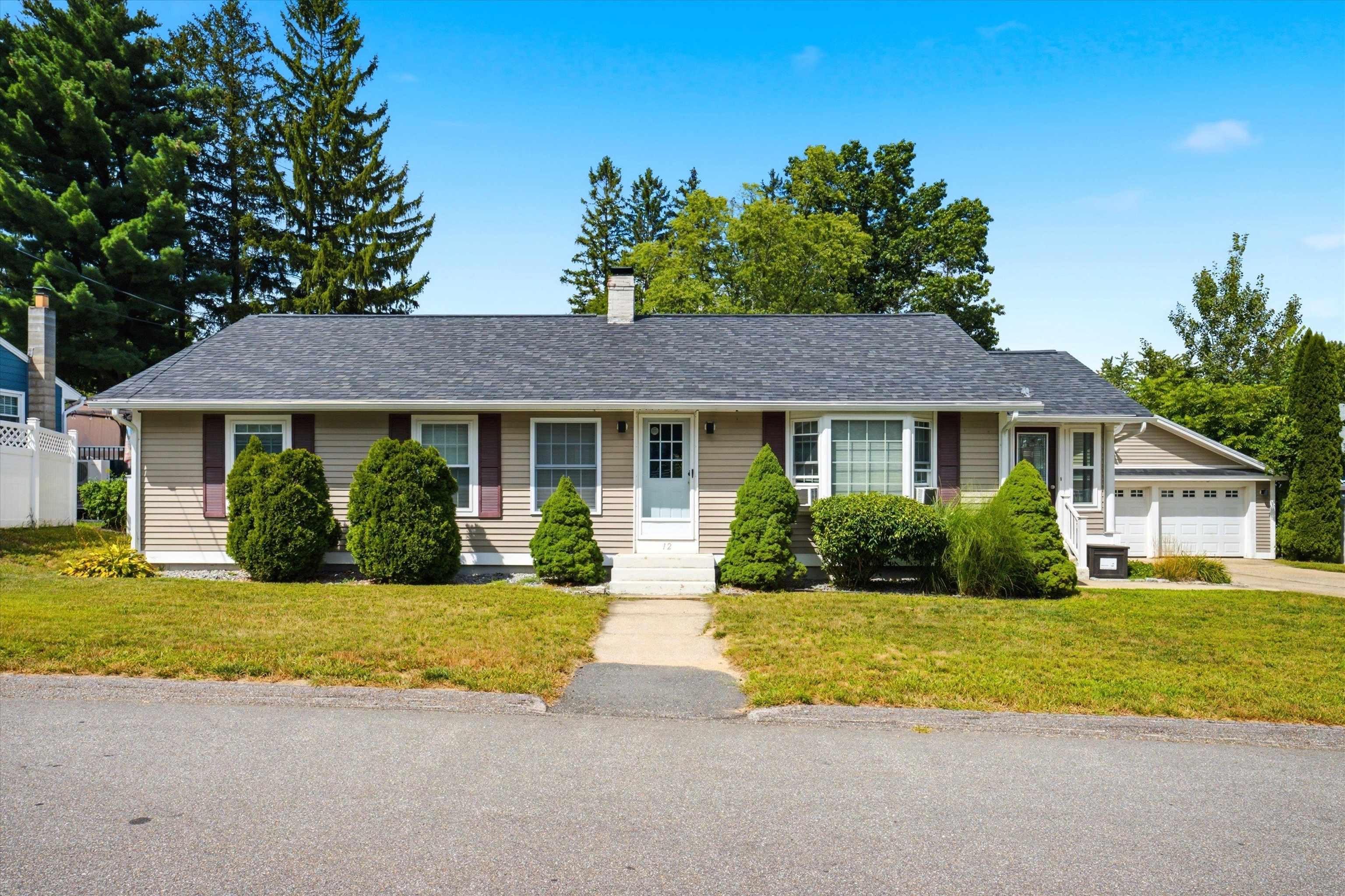 12 Pine Hill Avenue