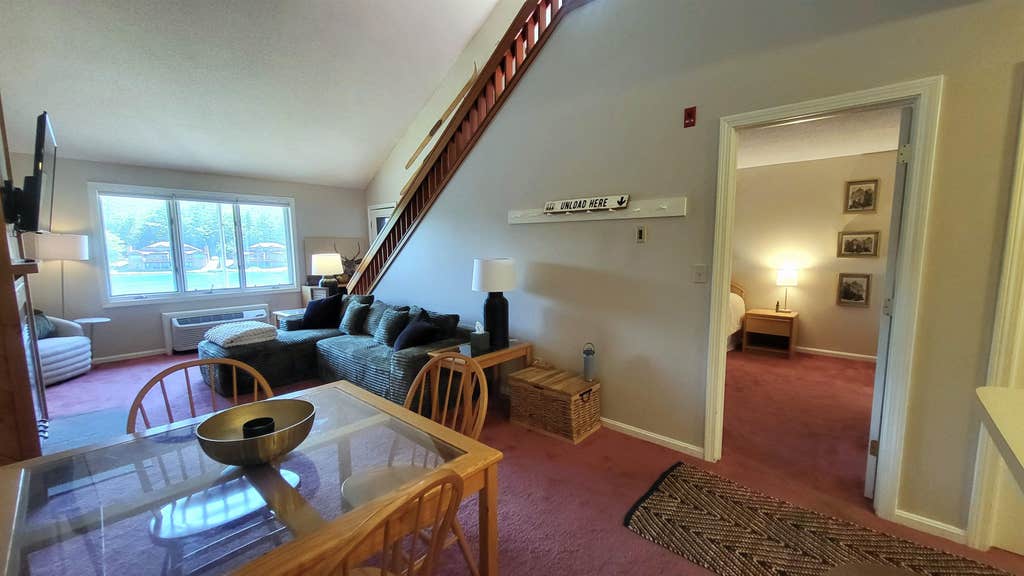 Photo of 10 Lakeside West Street #57, Woodstock, NH 03293 (MLS # 5103556)