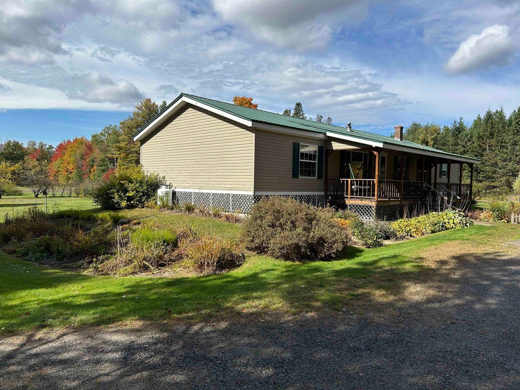 Photo of 421 US Rte 3, Stratford, NH 03590 (MLS # 5112578)