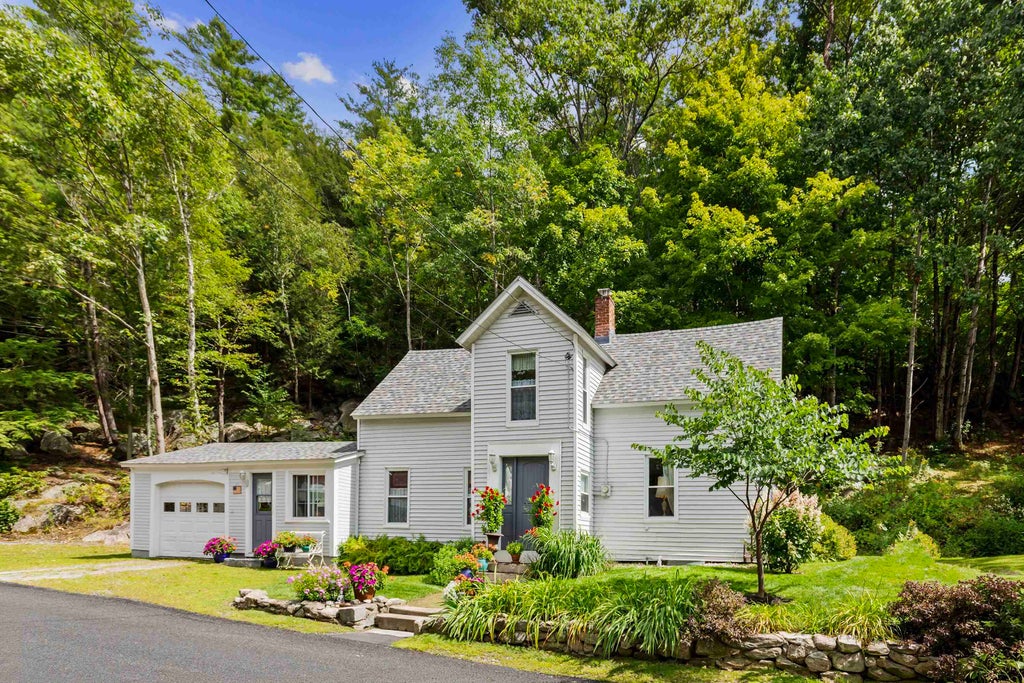 Photo of 22 Old Georges Mills Road, Sunapee, NH 03782 (MLS # 5108472)