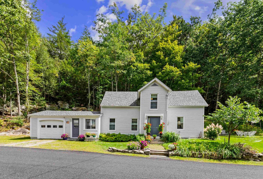 Photo of 22 Old Georges Mills Road, Sunapee, NH 03782 (MLS # 5108472)