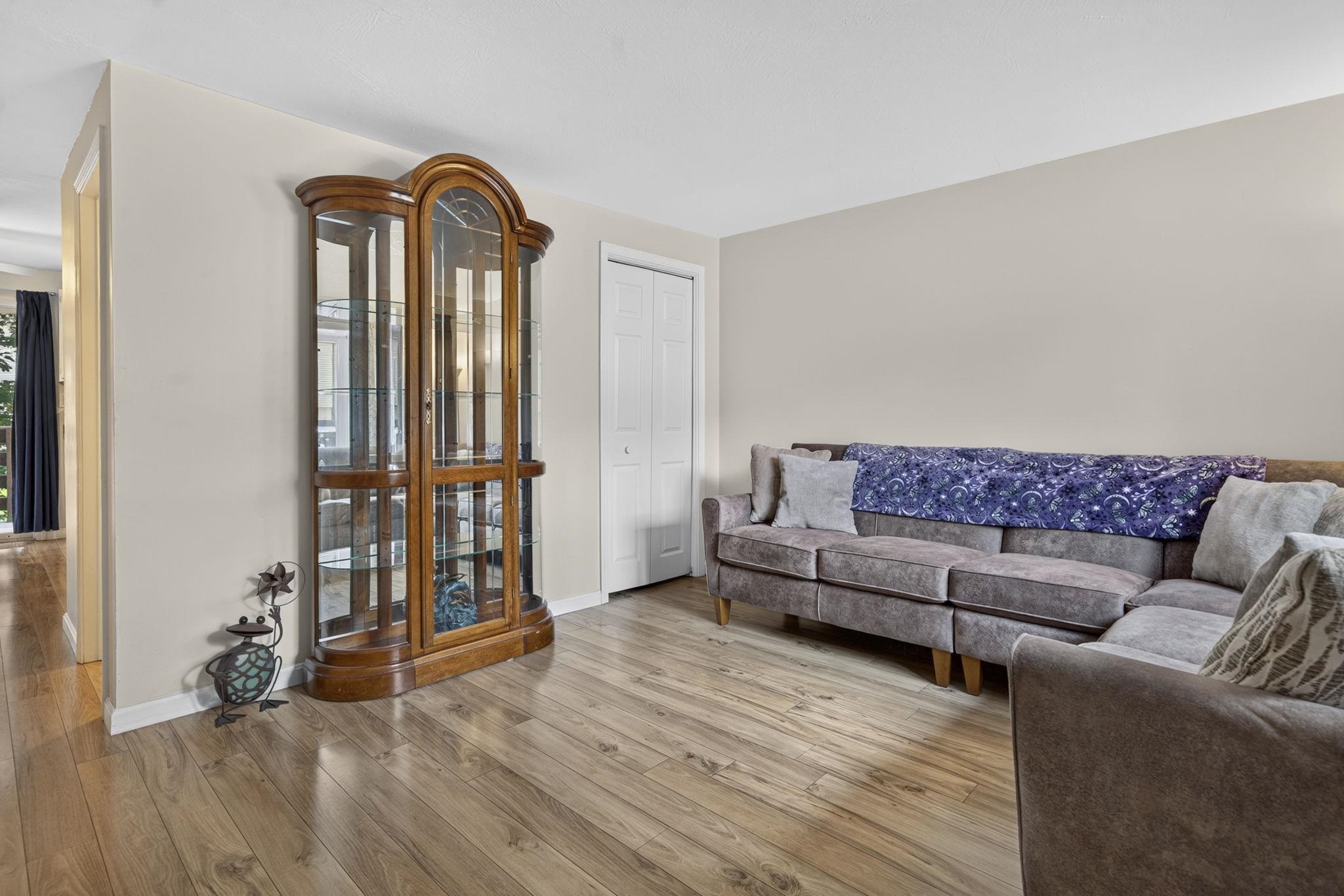 95 Harbor Avenue 5