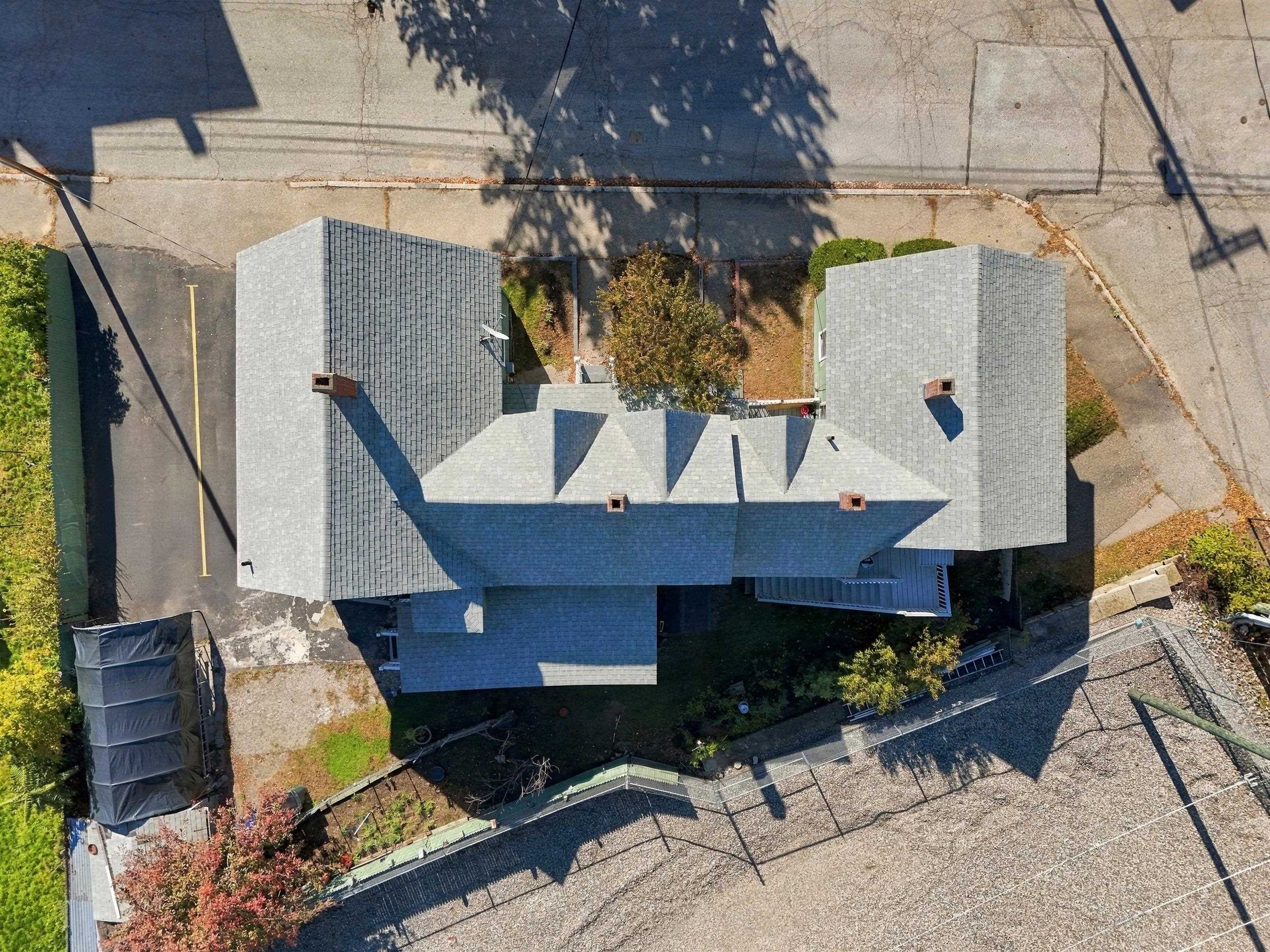 274 E High Street