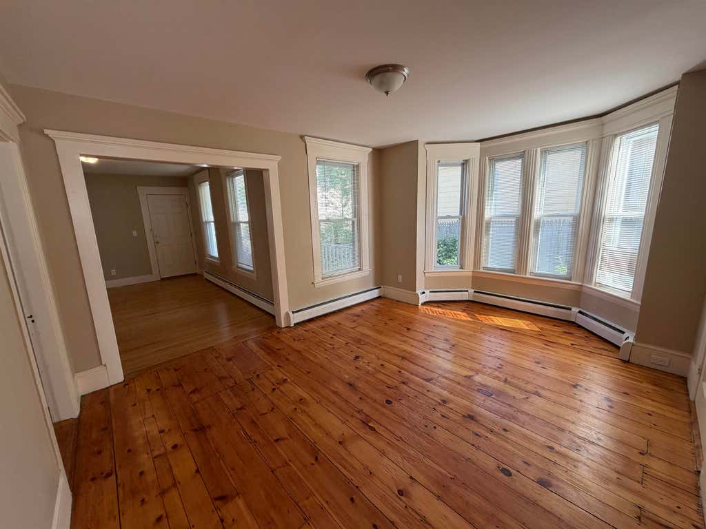 Photo of 313 Jewett Street #1, Manchester, NH 03103 (MLS # 5104521)
