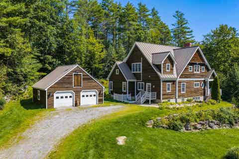 Photo of 30 Fieldstone Way, Londonderry, VT 05155 (MLS # 5105584)