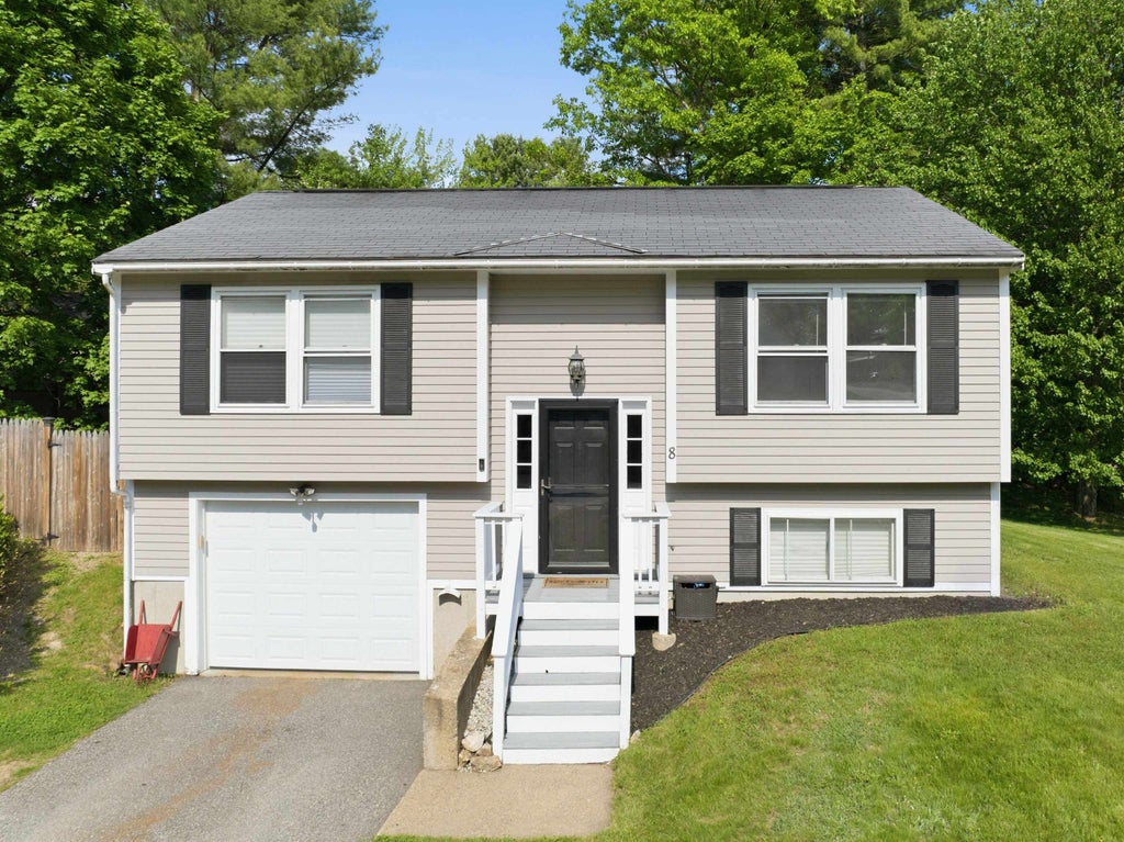Photo of 8 Glenridge Road, Belmont, NH 03220 (MLS # 5091973)