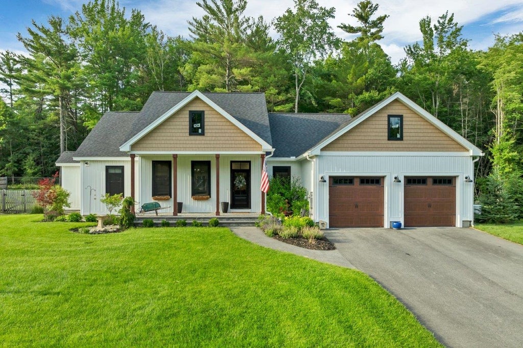 Photo of 78 Union Wharf Road, Tuftonboro, NH 03853 (MLS # 5098714)