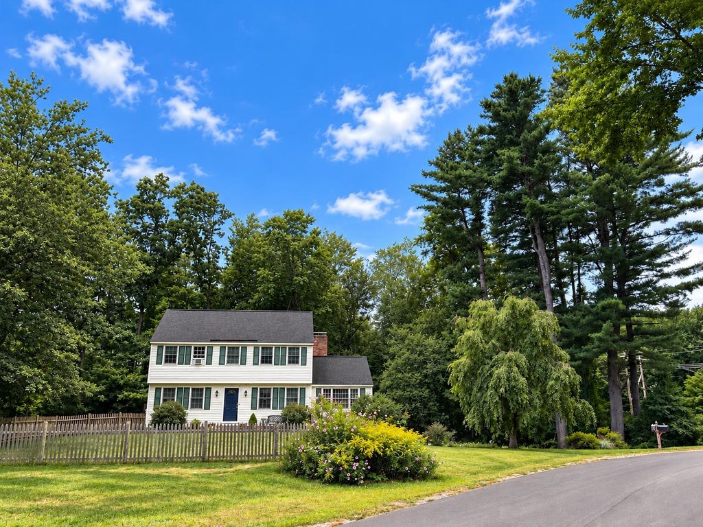 Photo of 2 Holt Road, Amherst, NH 03031 (MLS # 5110566)