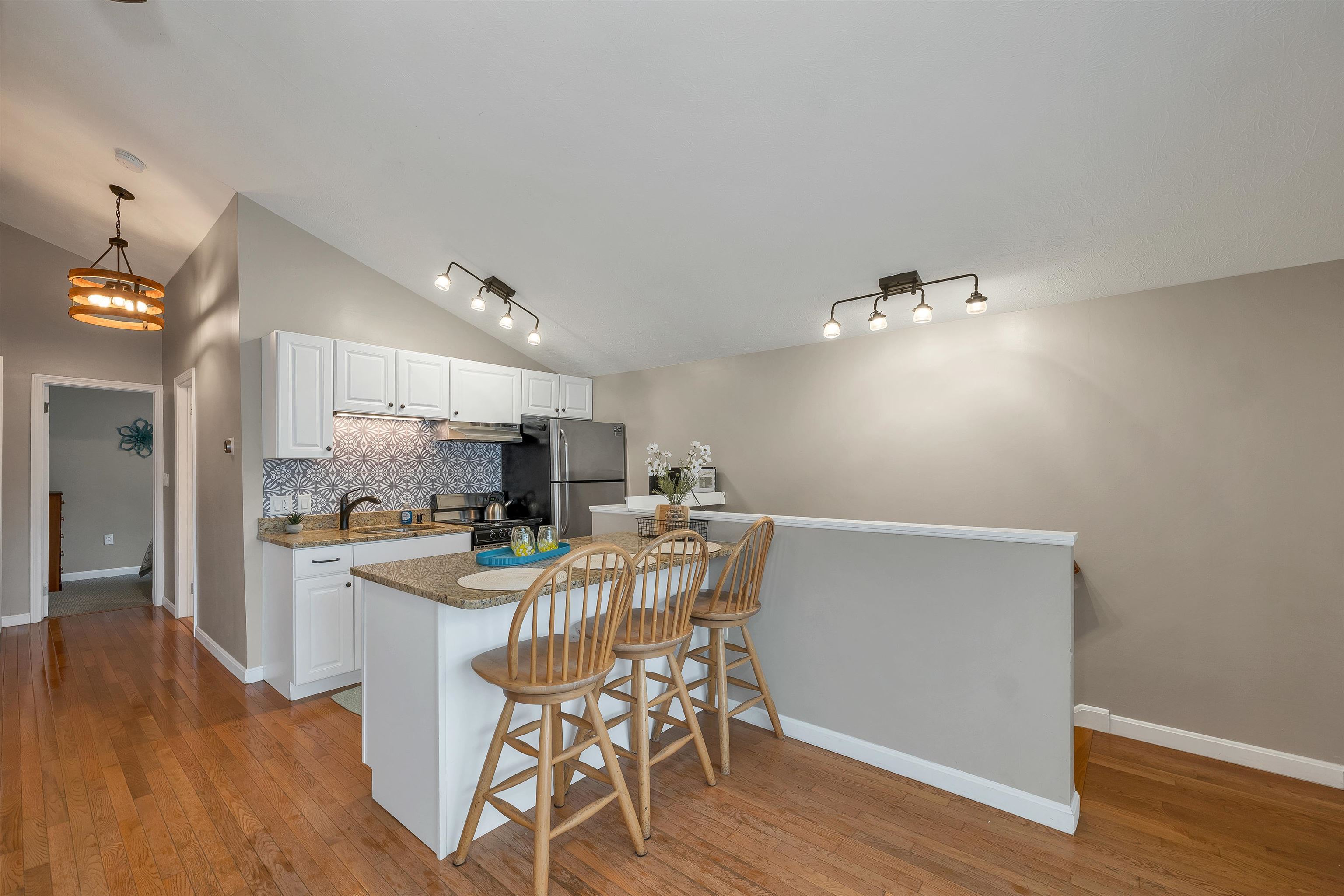 419 North Desmond Drive