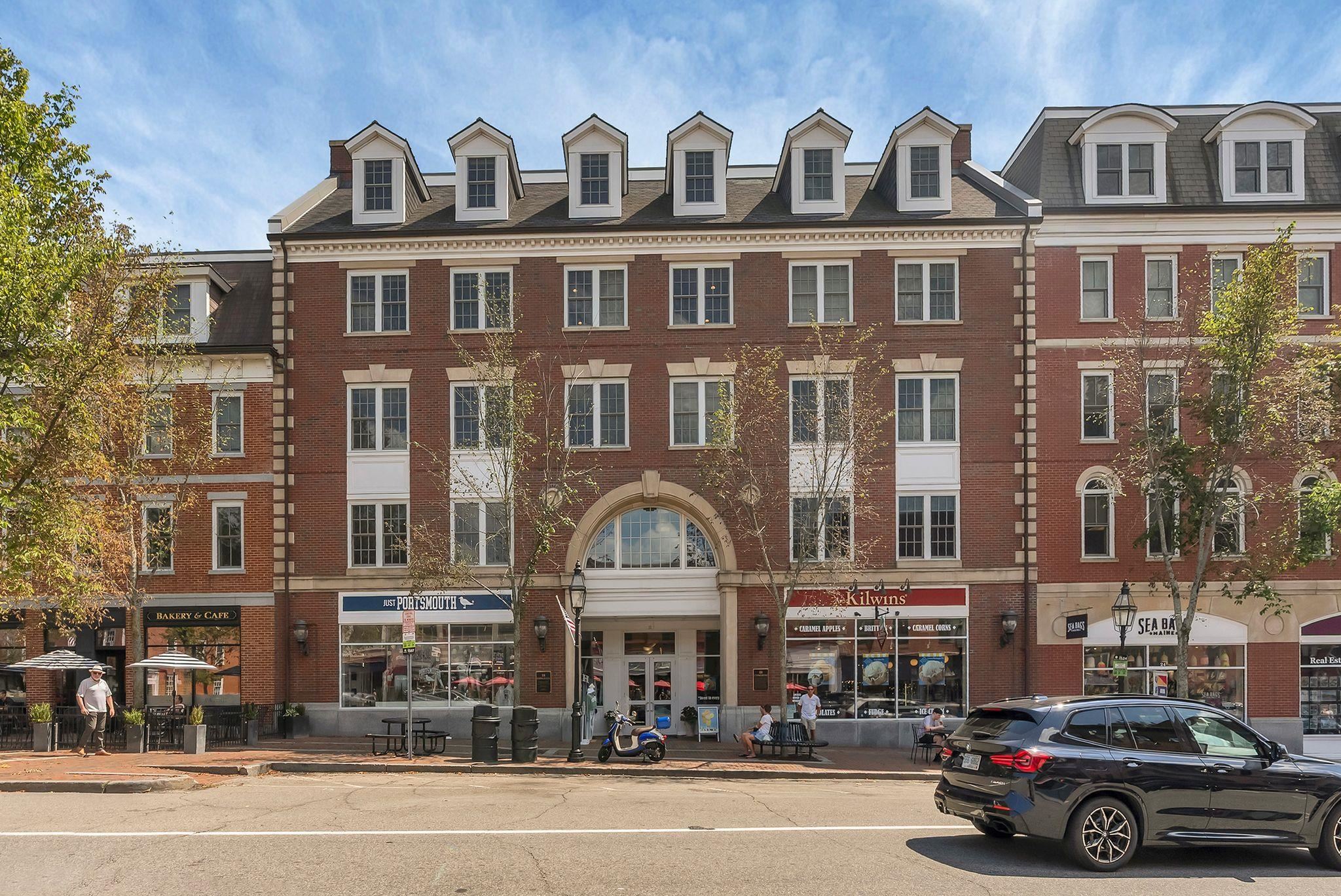 18 Congress Street 302