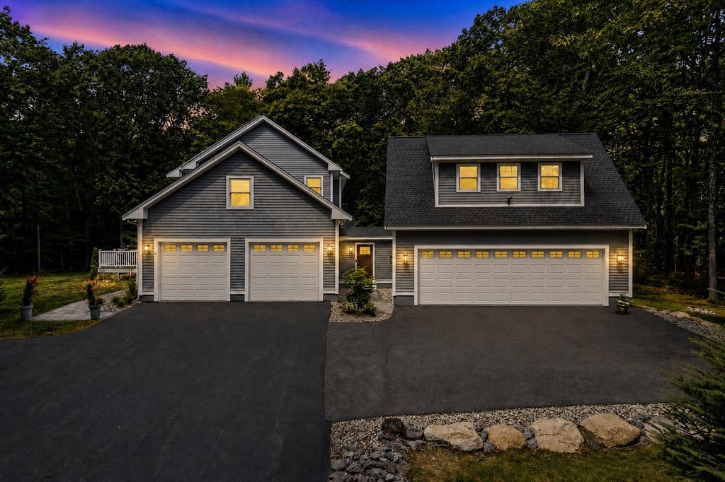 Photo of 81 Blueberry Hill Lane, Gilford, NH 03249 (MLS # 5106073)