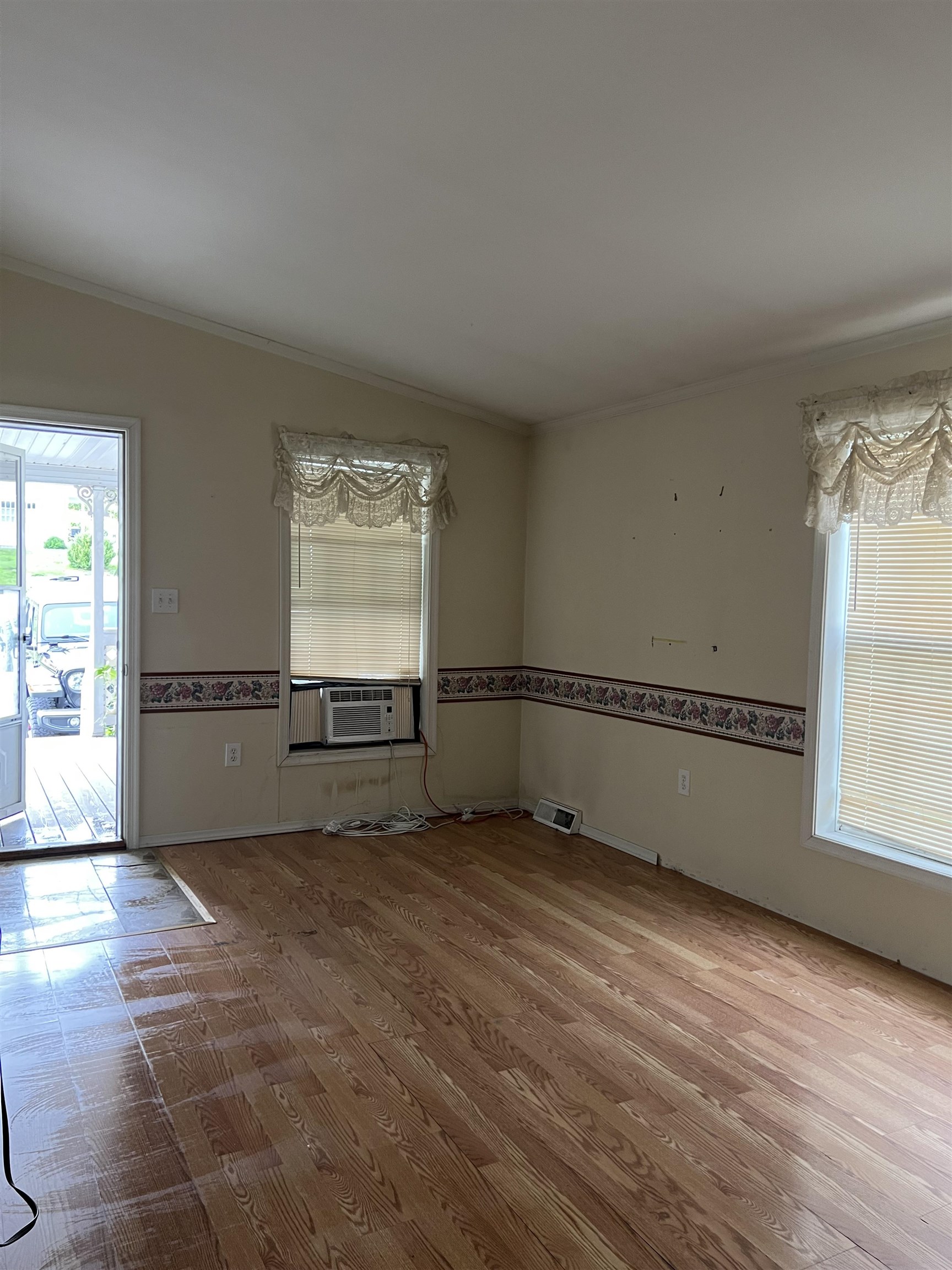 290 Calef Highway D-17