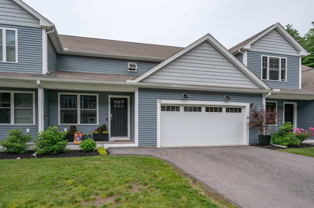 Photo of 11 Joe's Way, Hollis, NH 03049 (MLS # 5096296)