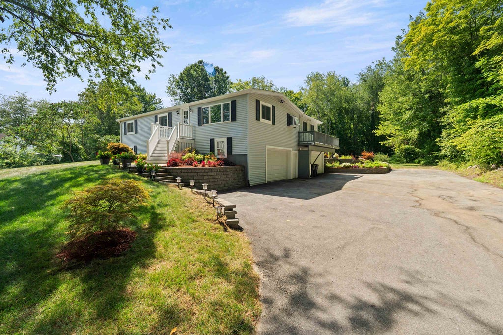 Photo of 80 Hunt Road, Danville, NH 03819 (MLS # 5112103)
