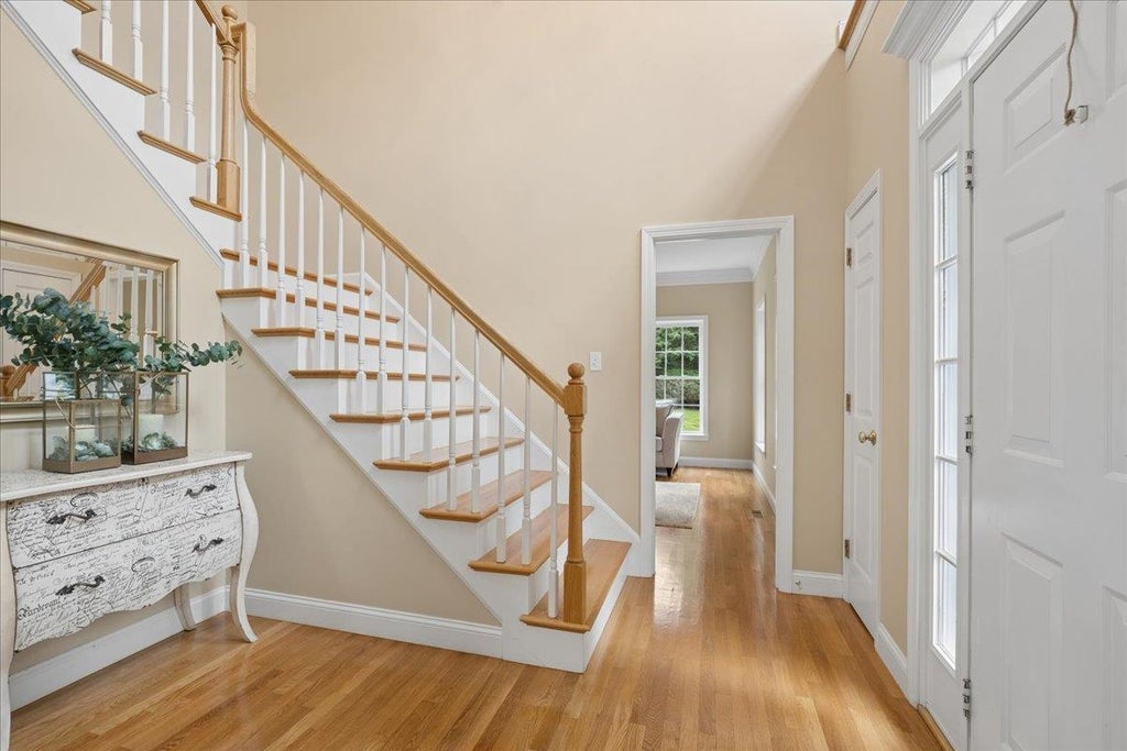 Photo of 75 Tirrell Road, Bedford, NH 03110 (MLS # 5105596)