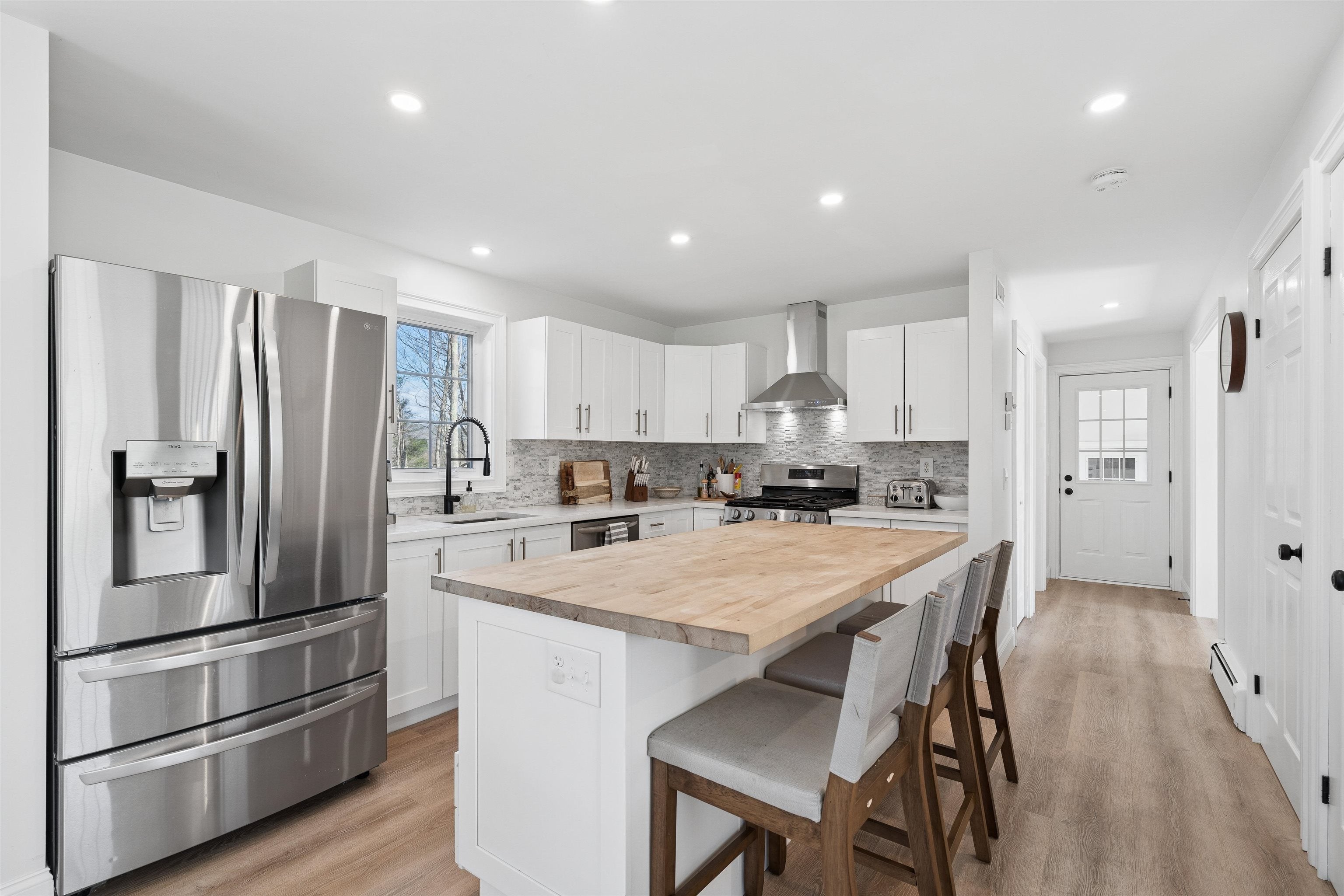1100 Stock Farm Road