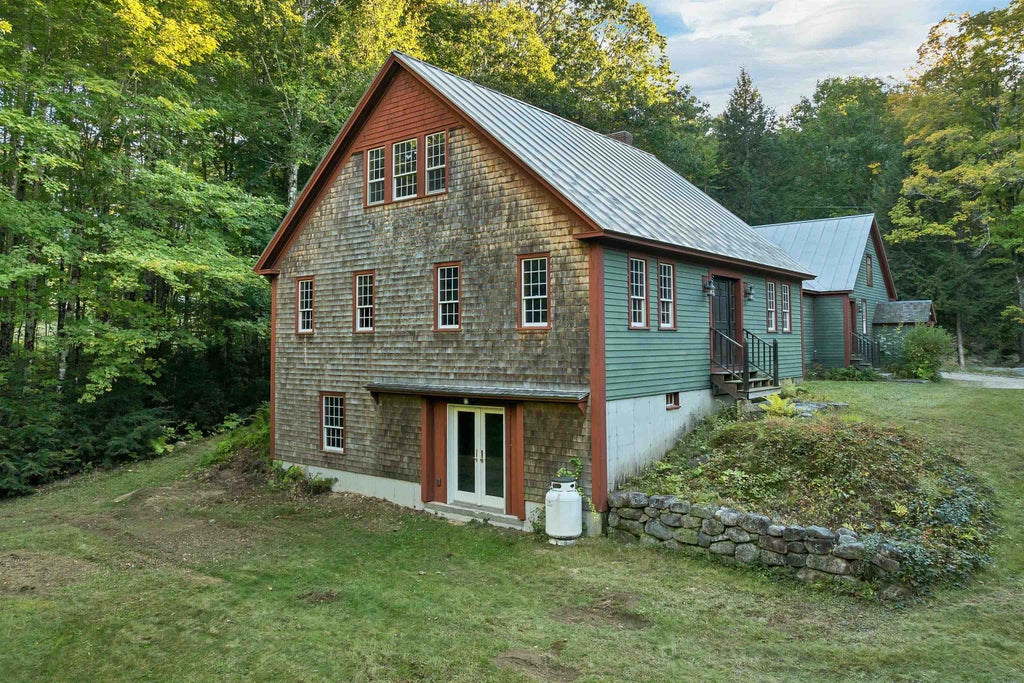 Photo of 21 Youngs Road, Eaton, NH 03832 (MLS # 5111520)