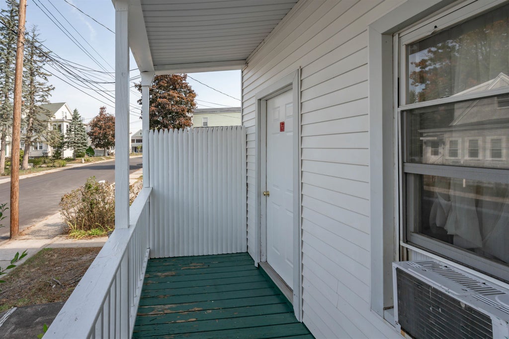 Photo of 33 Brook Street #3C, Nashua, NH 03060 (MLS # 5114618)