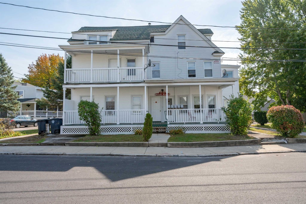 Photo of 33 Brook Street #3C, Nashua, NH 03060 (MLS # 5114618)